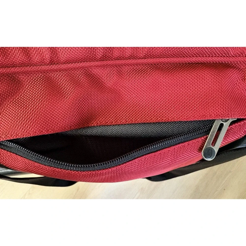 Timbuk2 red travel